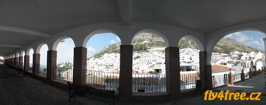 img00100.jpg