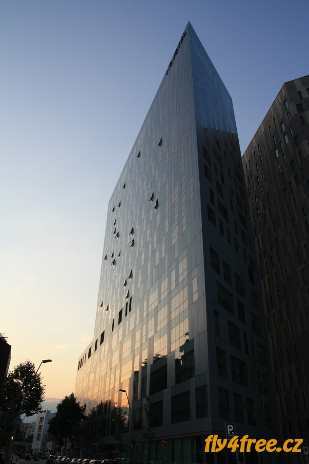 img00074.jpg