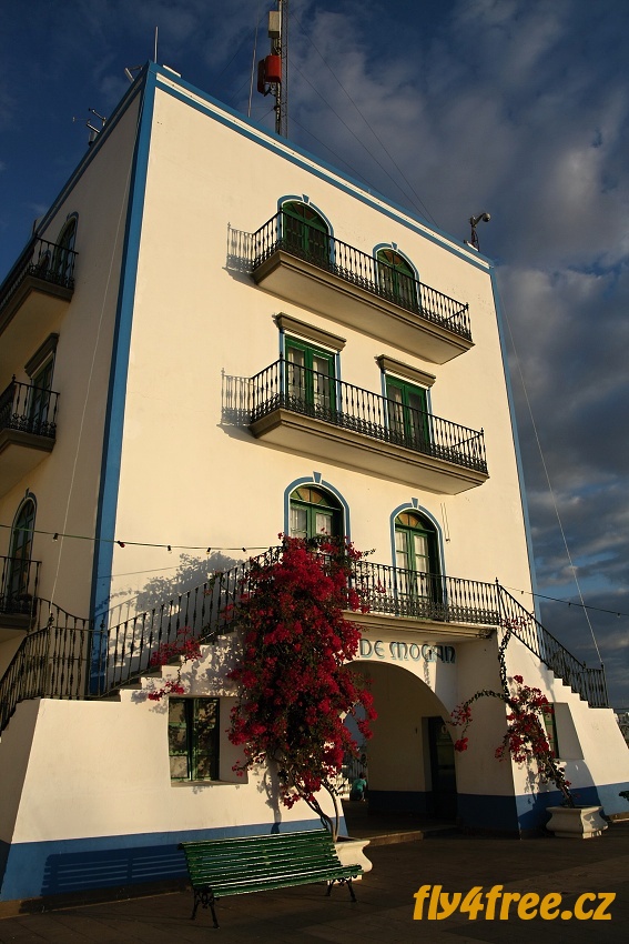 img00015.jpg