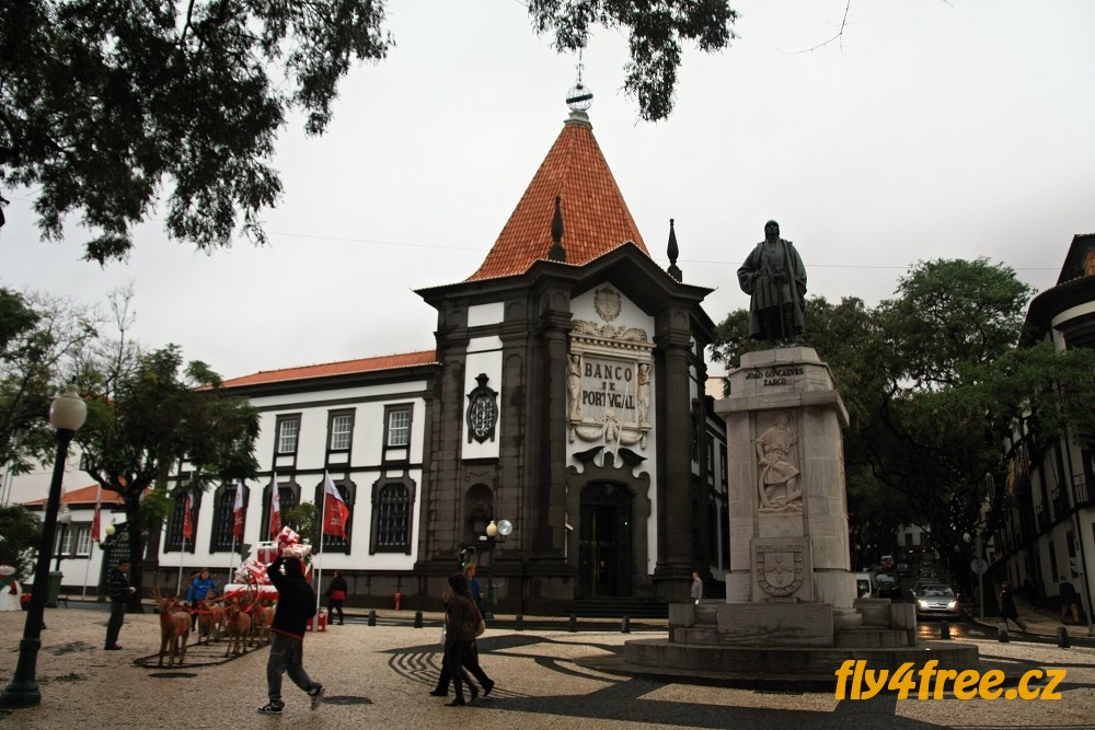 img00009.jpg