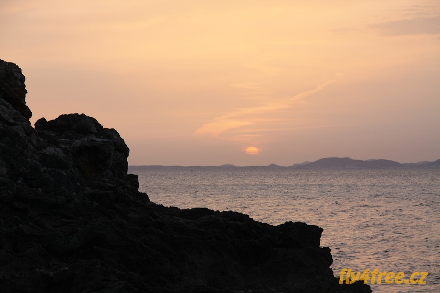 img00103.jpg
