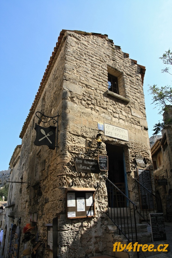 img00004.jpg