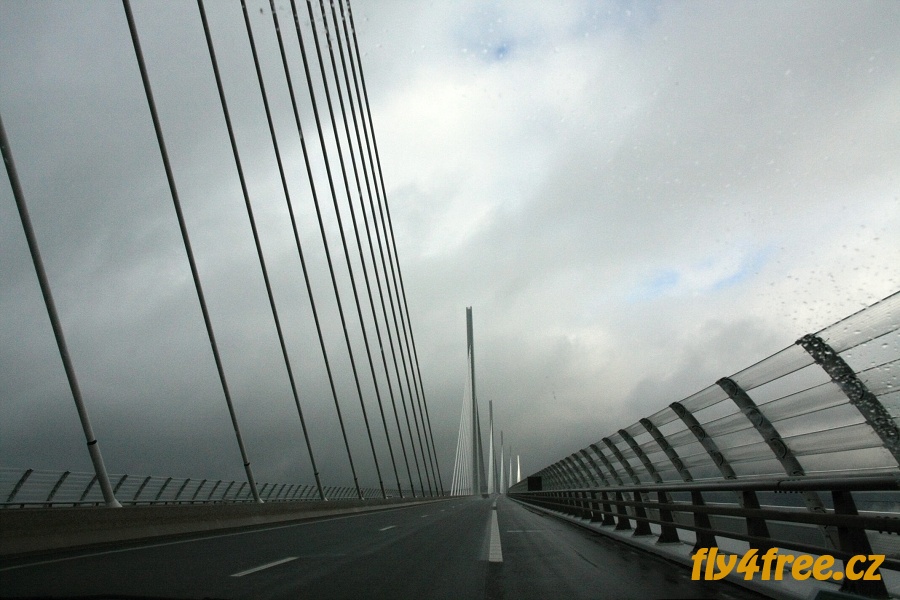 img00017.jpg