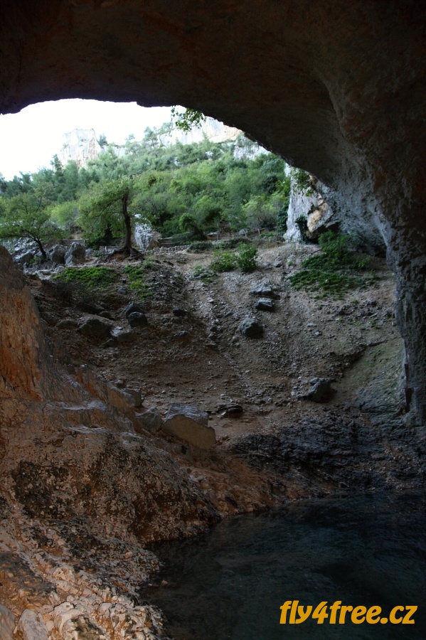 img00065.jpg
